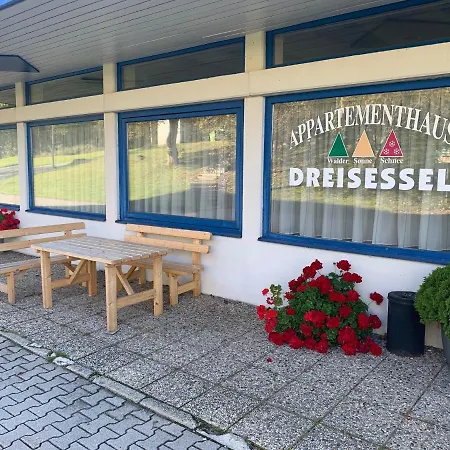 13 Im Haus Dreisessel * Haidmühle